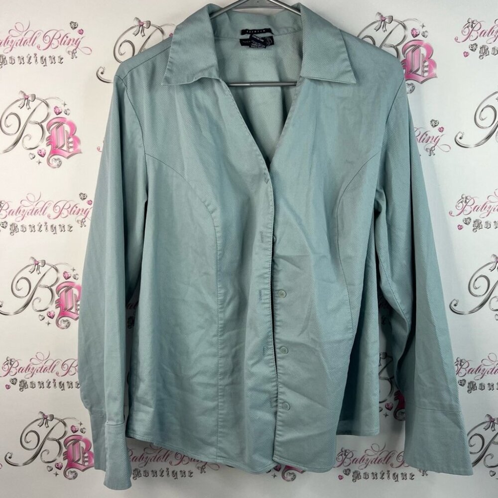 Venezia jeans clothing co shirt button down top Light Blue Button-Up stripes